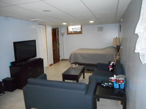 546 Dundee Ave, Elgin, IL 60120 photo 18