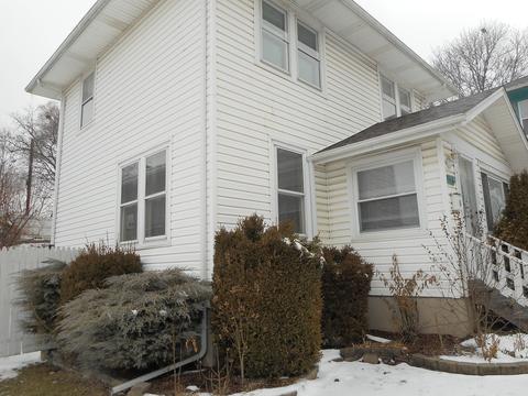 546 Dundee Ave, Elgin, IL 60120 photo 2