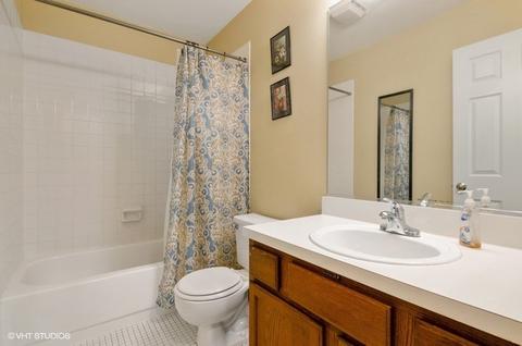 1151 Willoby Ln, Elgin, IL 60120 photo 19