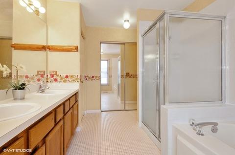 1151 Willoby Ln, Elgin, IL 60120 photo 16