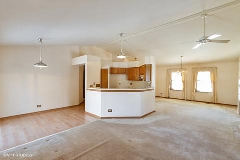 706 Cimarron Dr, Cary, IL 60013 photo 3