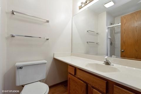 706 Cimarron Dr, Cary, IL 60013 photo 9