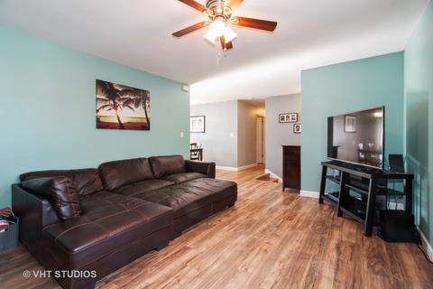584 Commanche Ct, Carol Stream, IL 60188 photo 3