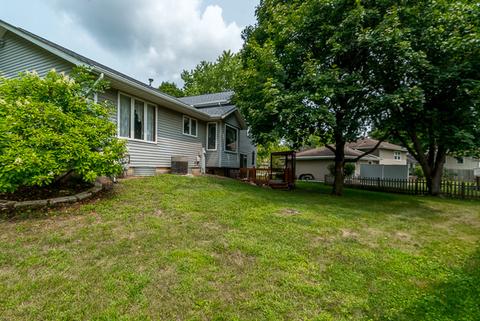 25317 W Willow Dr, Plainfield, IL 60544 photo 3