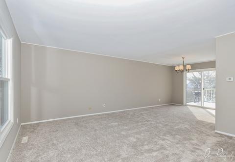 5205 W Greenbrier Dr, Mchenry, IL 60050 photo 10