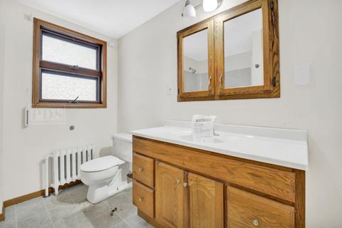 616 Eastview St, Elgin, IL 60120 photo 9