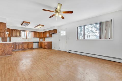 616 Eastview St, Elgin, IL 60120 photo 14
