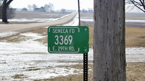 3369 E 29th Rd, Seneca, IL 61360 photo 2
