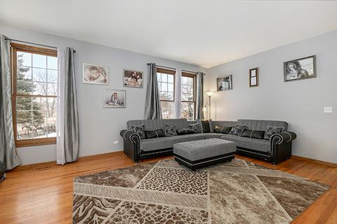 5465 Fox Path Ln, Hoffman Estates, IL 60192 photo 8
