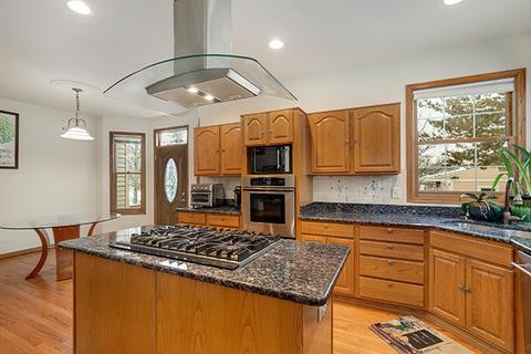 5465 Fox Path Ln, Hoffman Estates, IL 60192 photo 14