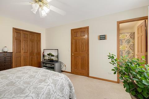 5465 Fox Path Ln, Hoffman Estates, IL 60192 photo 27