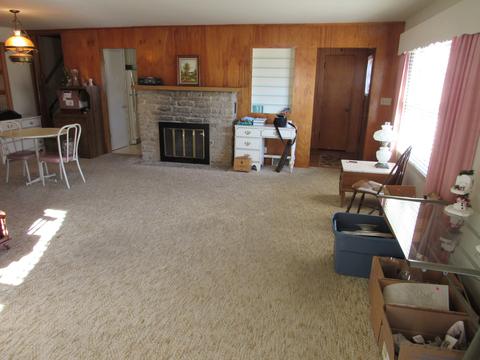 607 S Smith Blvd, Aurora, IL 60505 photo 3