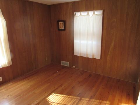 607 S Smith Blvd, Aurora, IL 60505 photo 9