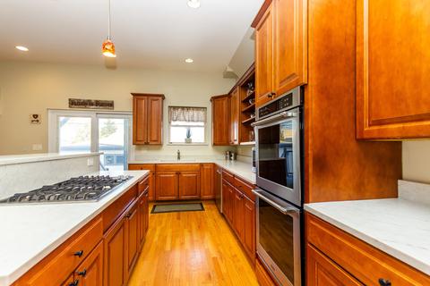 7706 W Gregory St, Chicago, IL 60656 photo 8