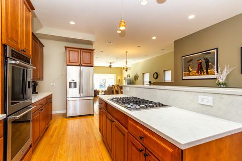7706 W Gregory St, Chicago, IL 60656 photo 9