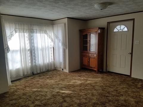 305 Maple Ave, Minonk, IL 61760 photo 7
