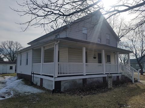305 Maple Ave, Minonk, IL 61760 photo 2