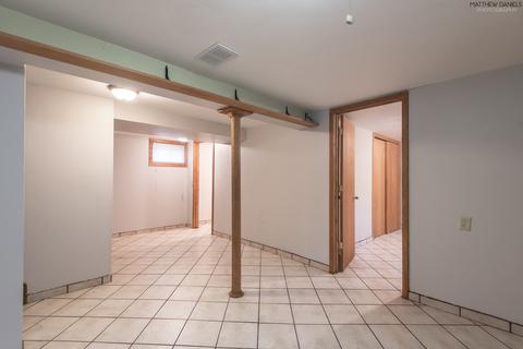 7813 W 80th Pl, Bridgeview, IL 60455 photo 24
