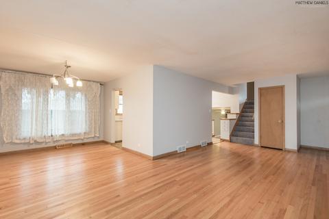 7813 W 80th Pl, Bridgeview, IL 60455 photo 4