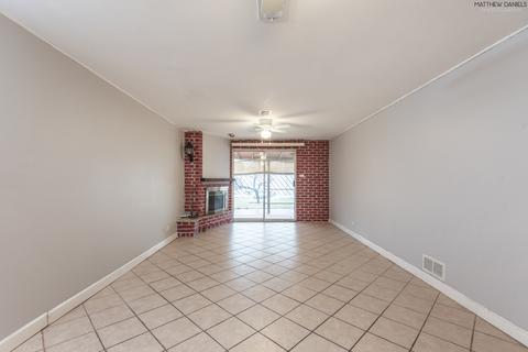 7813 W 80th Pl, Bridgeview, IL 60455 photo 10