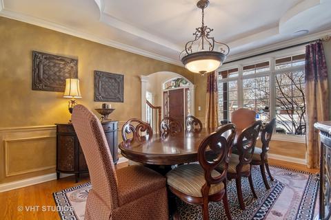 1019 James Ct, Wheaton, IL 60189 photo 5