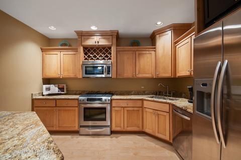 1019 James Ct, Wheaton, IL 60189 photo 25