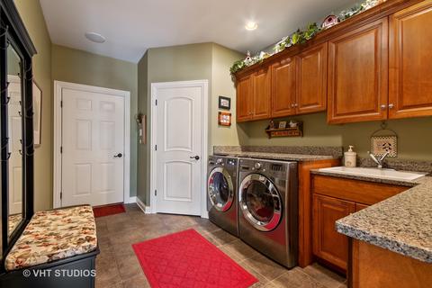 1019 James Ct, Wheaton, IL 60189 photo 27