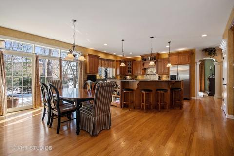 1019 James Ct, Wheaton, IL 60189 photo 10