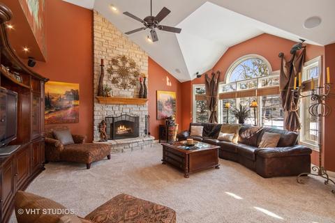 1019 James Ct, Wheaton, IL 60189 photo 11