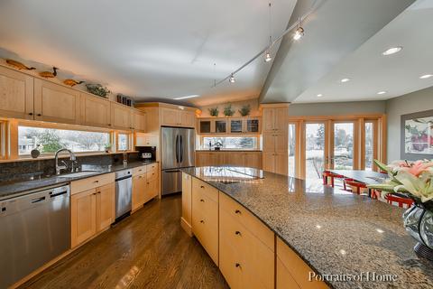 918 S Hale St, Wheaton, IL 60189 photo 5
