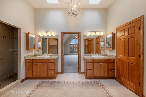 7250 S Park Ave, Burr Ridge, IL 60527 photo 11