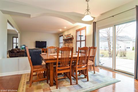 432 Kingfisher Rd, Bartlett, IL 60103 photo 7