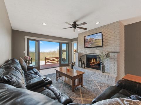 8628 N 2000 East Rd E, Downs, IL 61736 photo 4