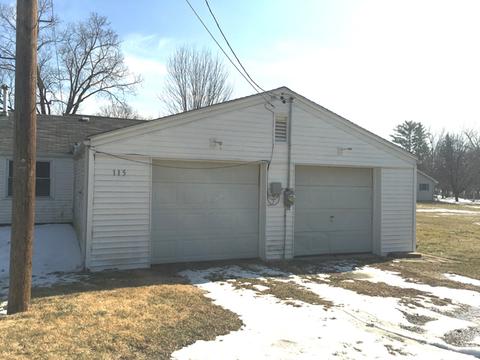 115 Ladd Rd, Spring Valley, IL 61362 photo 2