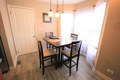 477 Nicole Dr #5A, Bartlett, IL 60103 photo 6