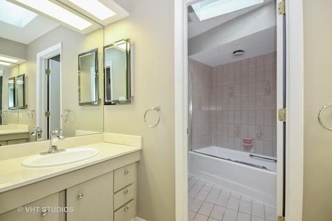 54 Graymoor Ln, Olympia Fields, IL 60461 photo 12