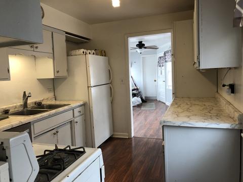 835 Morgan St, Elgin, IL 60123 photo 5