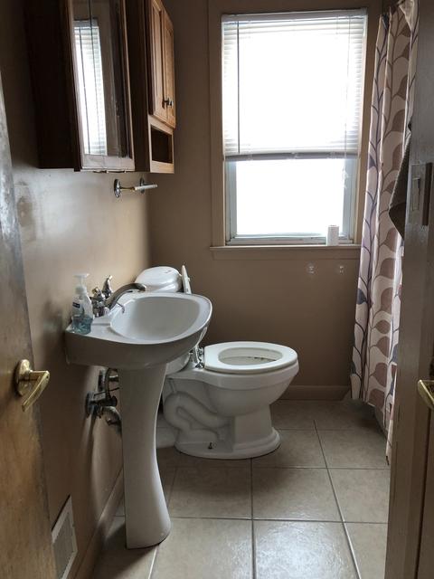 835 Morgan St, Elgin, IL 60123 photo 9