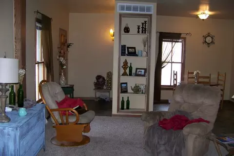 202 E John, Forrest, IL 61741 photo 10