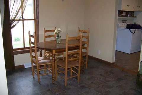 202 E John, Forrest, IL 61741 photo 7