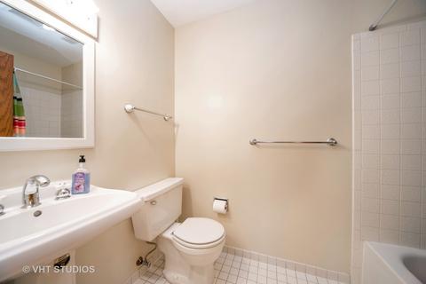 1131 Warwick Cir N, Hoffman Estates, IL 60169 photo 25