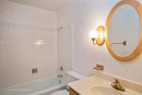 4 Pepperell On Asbury, Rolling Meadows, IL 60008 photo 12