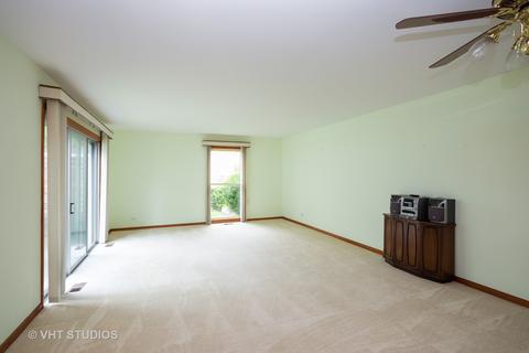 4 Pepperell On Asbury, Rolling Meadows, IL 60008 photo 3