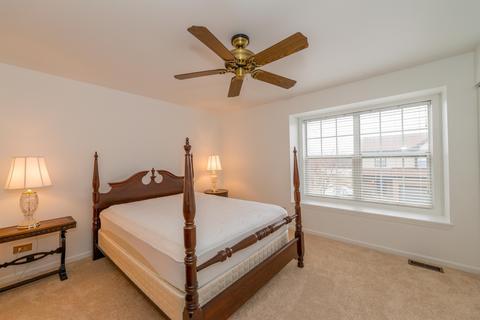937 Old Oak Cir, Algonquin, IL 60102 photo 12