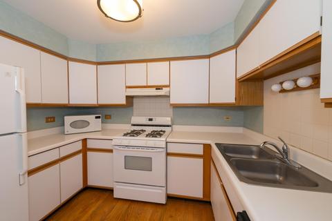937 Old Oak Cir, Algonquin, IL 60102 photo 8