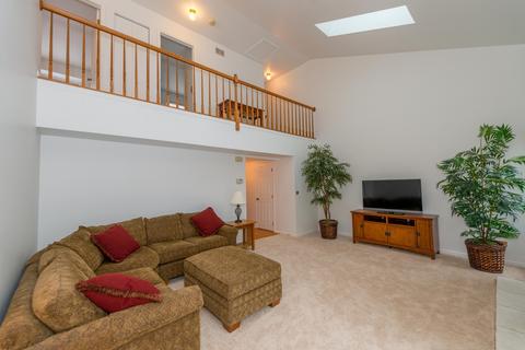 937 Old Oak Cir, Algonquin, IL 60102 photo 2