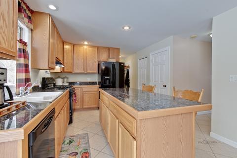 4414 Elmleaf Dr, Mchenry, IL 60050 photo 9