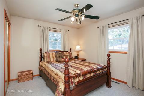 2903 Gregg Dr, Mchenry, IL 60050 photo 14