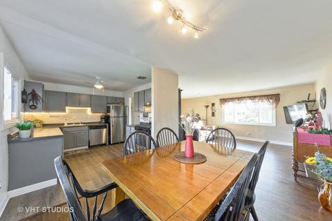 1450 Gentry Rd, Hoffman Estates, IL 60169 photo 5