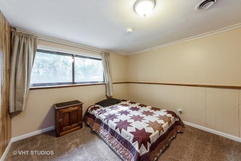 1450 Gentry Rd, Hoffman Estates, IL 60169 photo 18